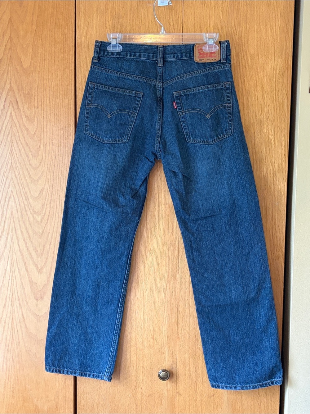Levi’s 550 size 16 boy’s 28 x 28 men’s relaxed fit zip fly denim blue jeans EUC